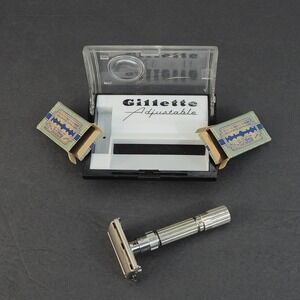 Gillette Fatboy Adjustable Safety Razor 1958 D3 Double Edge USA Made Case VTG